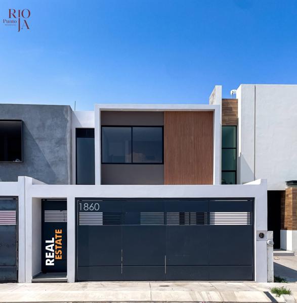 Casa en venta en Punto Rioja, Colima, Colima Casa en venta en Punto Rioja, Colima, Colima