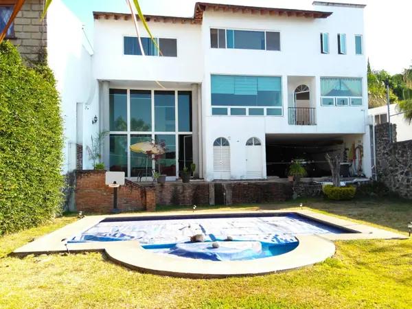 Casa en Privada Zona Norte Cuernavaca Lomas de Cortes