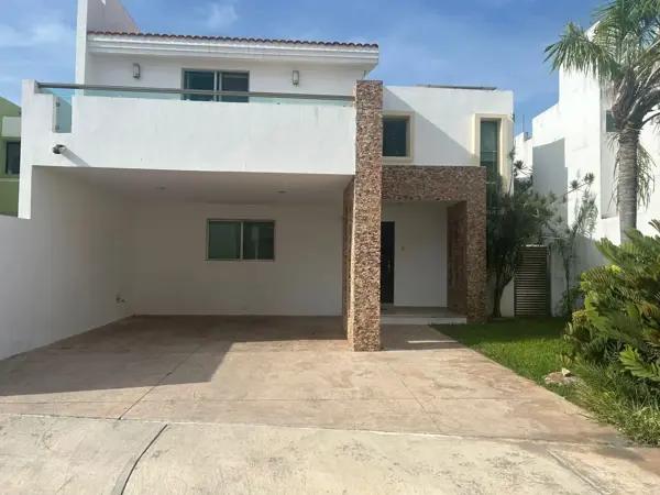 | Casa amueblada en renta en Altabrisa |