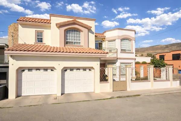VENTA DE CASA EN COLONIA VALLE DORADO ENSENADA BAJA CALIFORNIA