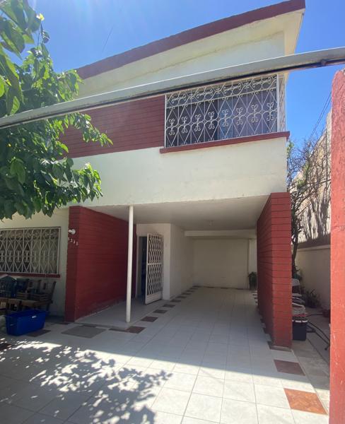 Casa en Venta en Nuevo Torreón, Cercano a IMSS y HEB