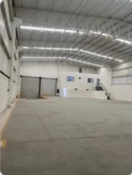 BODEGA EN RENTA SANTA CATARINA PARQUE 300