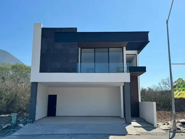 CASA EN VENTA EN AYSSO, CARRETERA NACIONAL, SANTIAGO