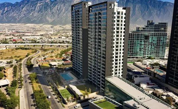 RESIDENCIA EN VENTA WEST