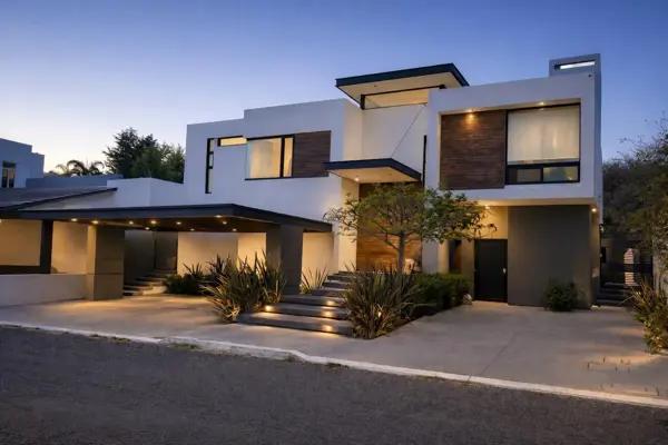 Residencia en Vista Real Country Club, Corregidora - Ideal para Familia