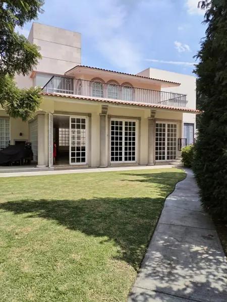 RESIDENCIA EN VENTA EN SAN CARLOS