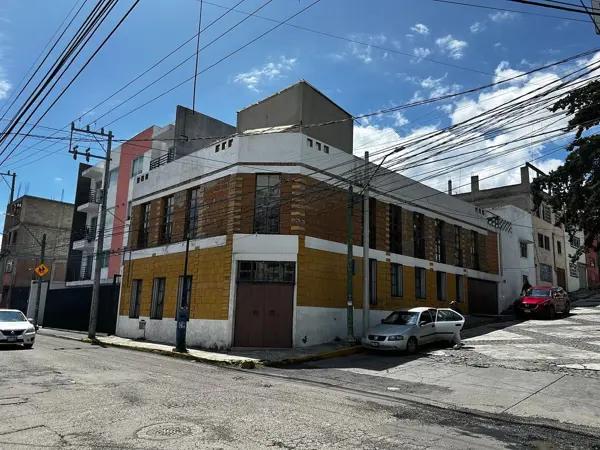 EDIFICIO COMERCIAL EN RENTA, CENTRO DE TOLUCA, MEXICO