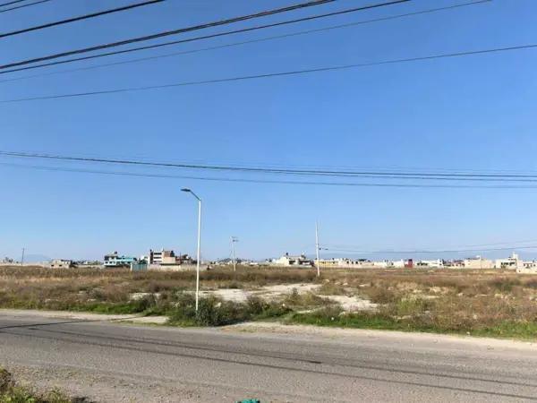 TERRENO EN RENTA, (EJIDO) CALIXTLAHUACA, ESTADO DE MÉXICO.