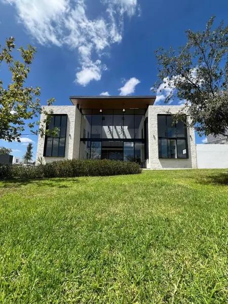 CASA EN VENTA EL MAYORAZGO RESIDENCIAL QUERETARO CASA EN VENTA EL MAYORAZGO RESIDENCIAL QUERETARO