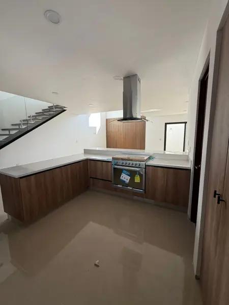 CASA EN VENTA EN REAL DEL BOSQUE CORREGIDORA