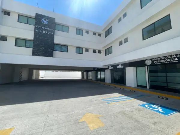 SE RENTA CONSULTORIO - EN CENTRO MEDICO MARINA