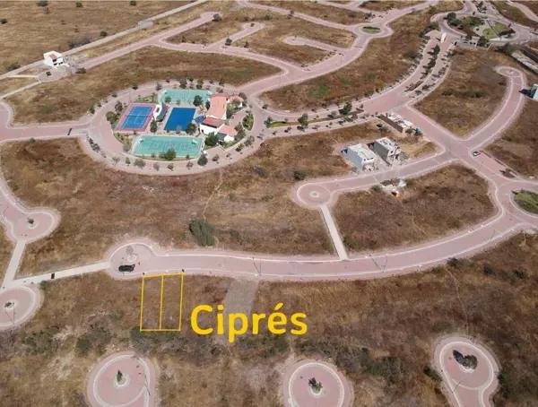 TERRENO EN VENTA EN CIUDAD MADERAS CIPRES CORREGIDORA