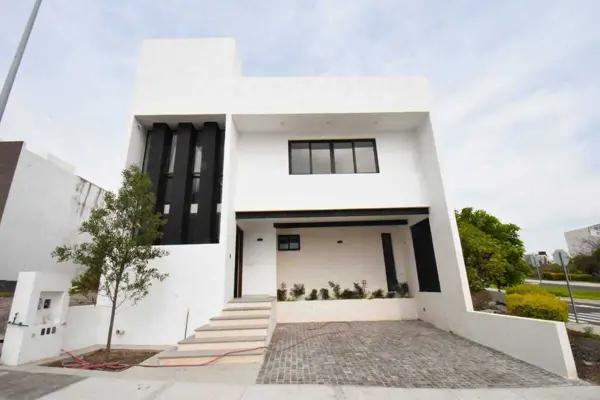 Casa en venta diseño de autor Zibatá Condominio Acantha Querétaro