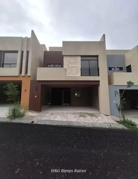 Casa en Venta en Dominio Cumbres