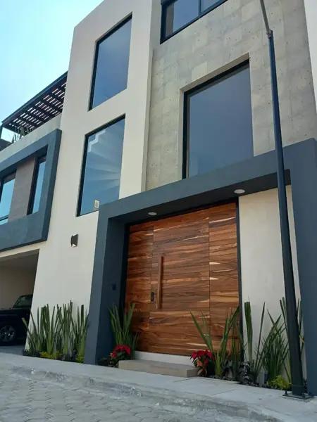 Casa en venta en CHOLULA por Plaza EXPLANADA y Periférico Casa en venta en CHOLULA por Plaza EXPLANADA y Periférico