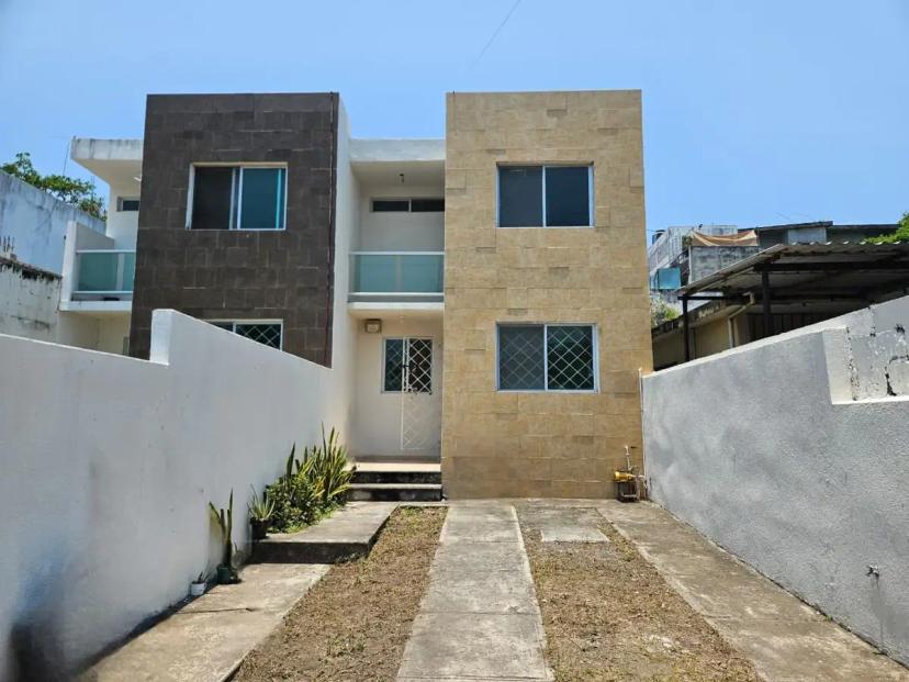 Foto 0 de VENDO CASA CON RECAMARA EN PLANTA BAJA EN BOCA DEL RIO | Id nn-gys286