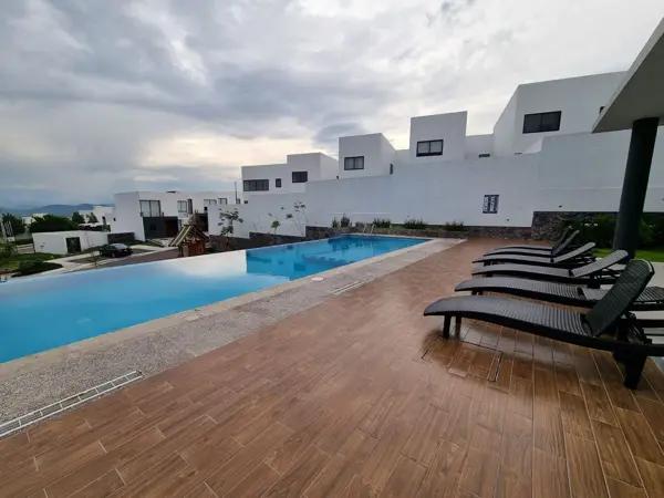 CASA EN VENTA EN COND ZIKURA ZIBATA EL MARQUES QUERETARO RCV200313b-AE