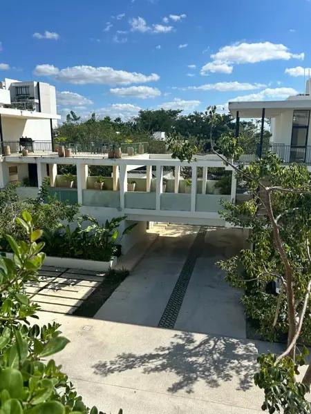 | Moderno departamento totalmente amueblado, con amenidades. |