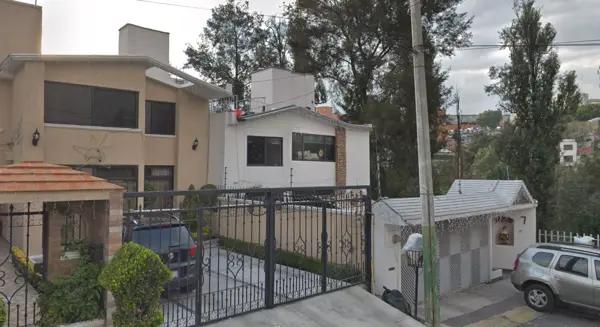 CASA EN VENTA EN JARDINES DE SATÉLITE, NAUCALPAN, ESTADO DE MÉXICO. CASA EN VENTA EN JARDINES DE SATÉLITE, NAUCALPAN, ESTADO DE MÉXICO.