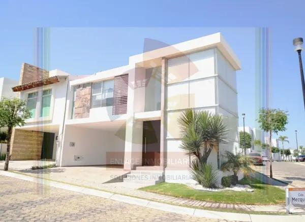 Casa en renta en Lomas de Angelopolis, en Parque Durango.