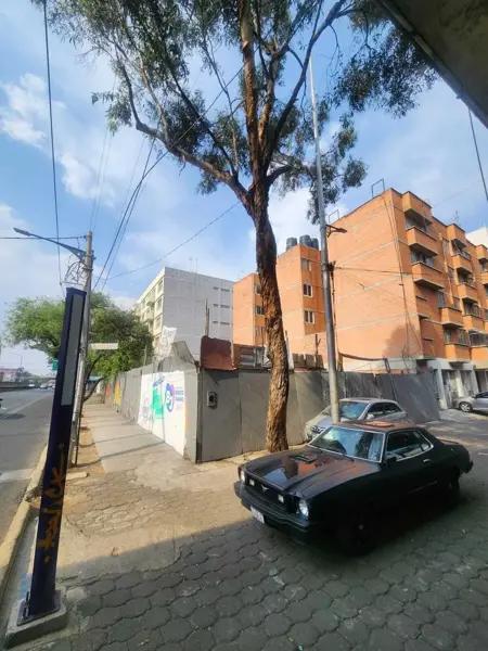 Terreno en venta en Portales Oriente con uso de suelo mixto para 10 niveles