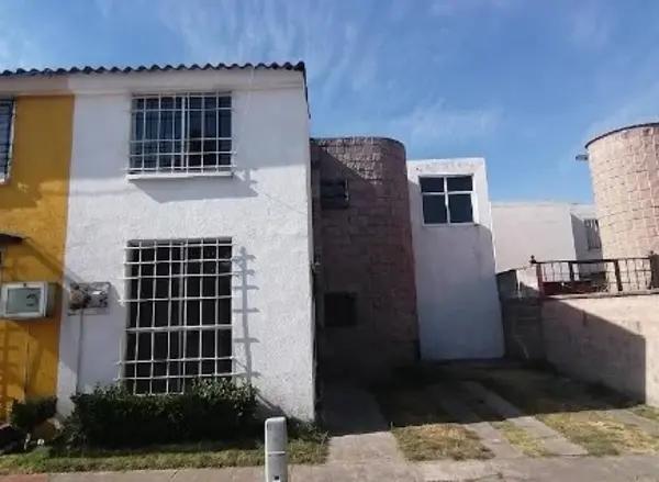 Se Vende Casa de Recuperación Bancaria en C. Santa Clara, Col. Hda. Sta. Clara, Lerma EdoMex.