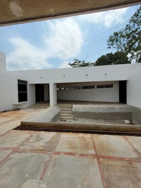 Casa de una planta con amplio terreno en venta en Villas La Hacienda