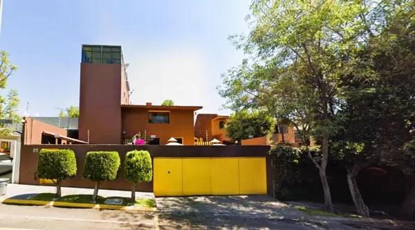 Casa de Recuperación Bancaria en Bosque de Enebros, Bosques de las Lomas, Cuajimalpa de Mor, cd.mx Casa de Recuperación Bancaria en Bosque de Enebros, Bosques de las Lomas, Cuajimalpa de Mor, cd.mx