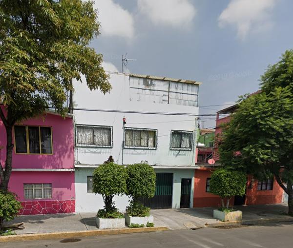 VENTA DE CASA EN COL. AGRÍCOLA ORIENTAL C.P. 0850, IZTACALCO, CDMX