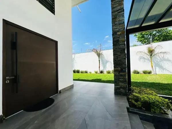 CASA EN VENTA - LOS CRISTALES