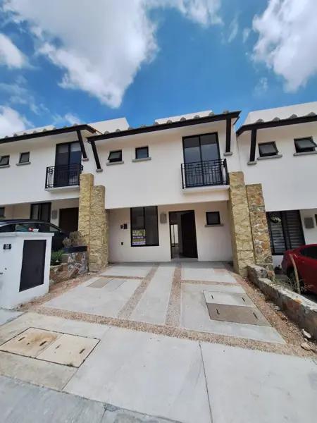 CASA EN VENTA EN ZIBATA SAMARE EL MARQUES CASA EN VENTA EN ZIBATA SAMARE EL MARQUES