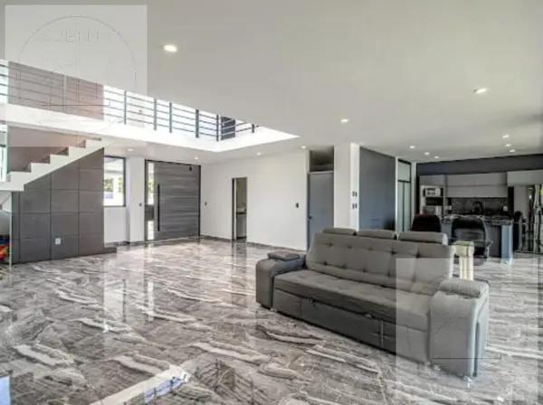ESTRENA casa en VENTA BURGOS BUGAMBILIAS Fracc con Vigilancia
