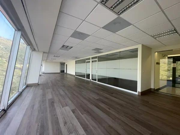 OFICINA EN VENTA VALLE ORIENTE