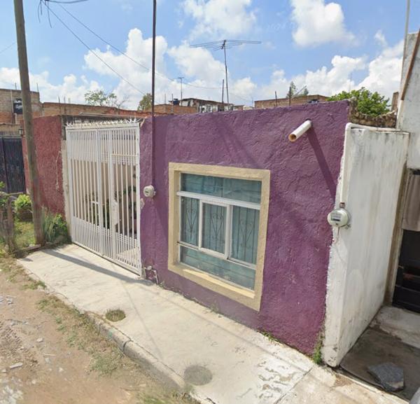 Casa en Venta en Loma Bonita 1a Sección, Tonalá, Jalisco - Oportunidad Habitacional