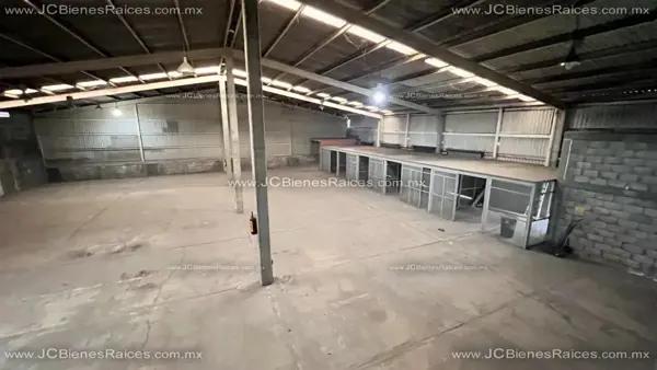 ¡Estrategia Logística Pura! Venta de Bodega 926 m² con Oficinas en el Corazón de Ciudad Industrial