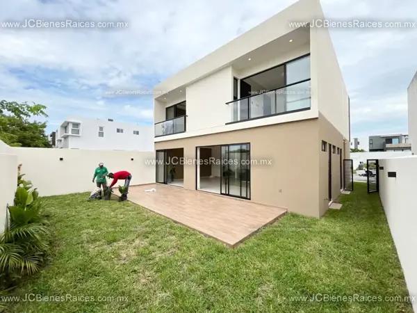 ¡Lujo en Punta Tiburón! 3 Recámaras con vestidor, Club y Alberca.