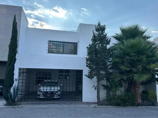Casa en Venta en Residencial Las Cavas al Norte de Aguascalientes (MGT) Casa en Venta en Residencial Las Cavas al Norte de Aguascalientes (MGT)