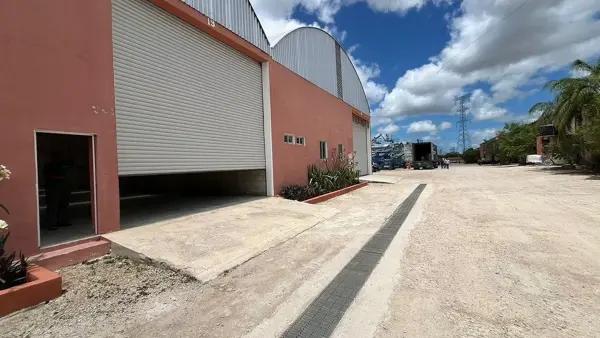 SE RENTA BODEGA INDUSTRIAL SOBRE CARRETERA DZITYA EN MERIDA YUCATAN