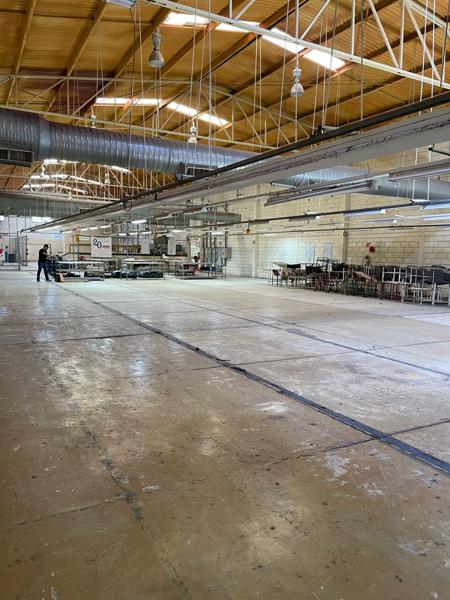 Nave industrial en venta en el centro de Torreón. Precio abajo del avalúo.