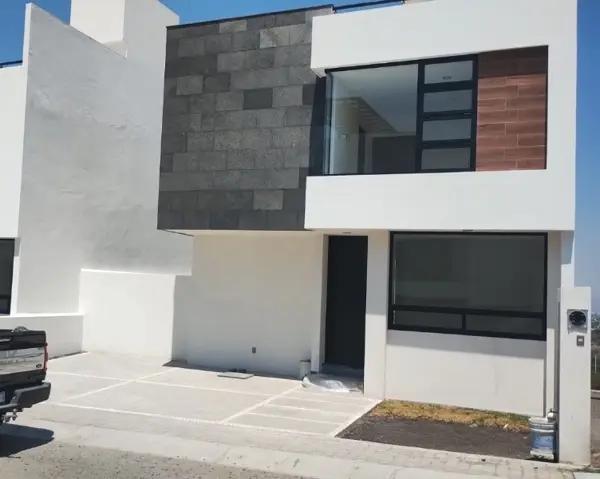 Casa en Venta en Punta Esmeralda, Querétaro - Oportunidad en Zona Residencial