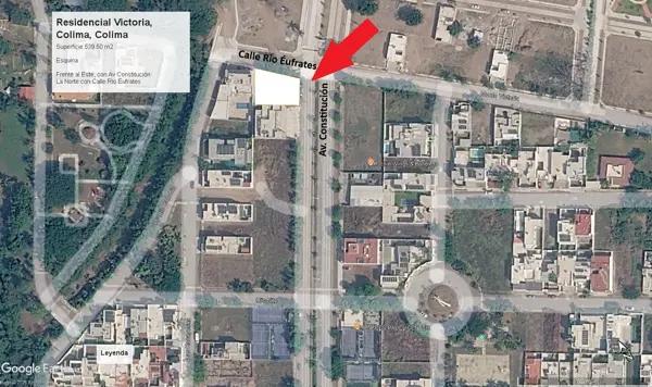 Terreno comercial esquina Av Constitución, 540 m², Residencial Victoria Colima