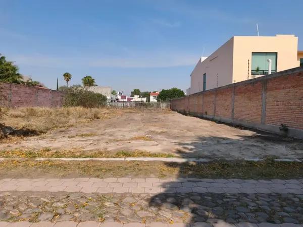 ¡Oportunidad en Corregidora! Terreno de 435 m²