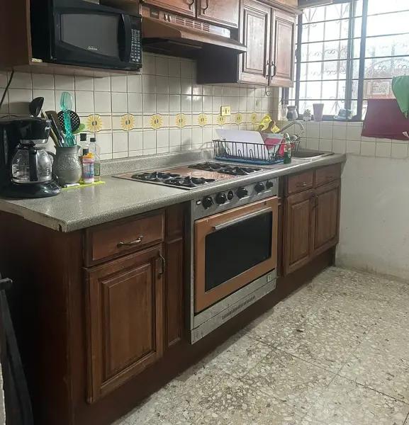CASA EN VENTA ZONA MITRAS NORTE CASA EN VENTA ZONA MITRAS NORTE