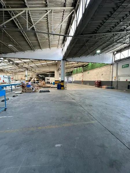 NAVE  INDUSTRIAL EN RENTA EN ZONA SANTA MARIA