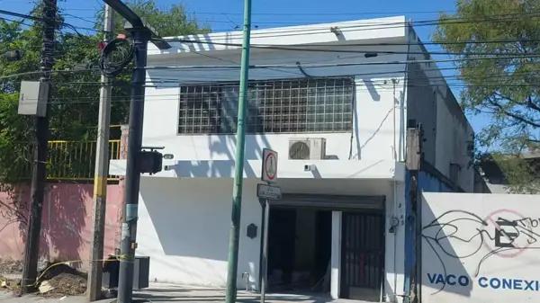 EN VENTA CASA A PIE DE AVENIDA RUIZ CORTINES FRENTE A ESTACION DE ECOVIA