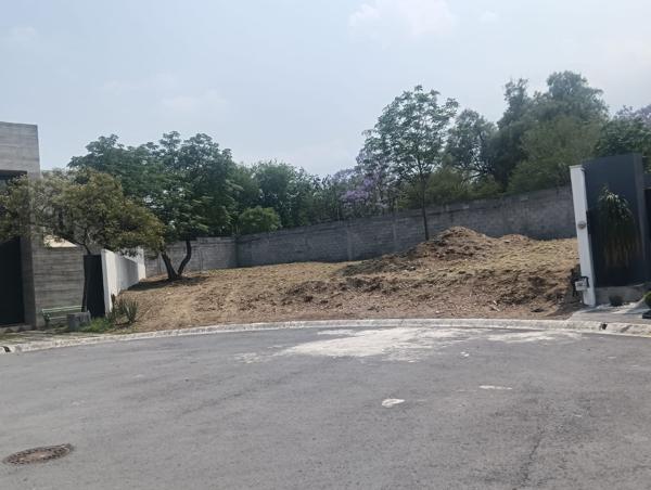 TERRENO EN VENTA EN ZONA SUR MONTERREY TERRENO EN VENTA EN ZONA SUR MONTERREY