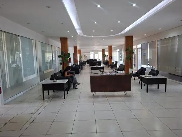 RENTA DE OFICINAS COMERCIALES CON EXCELENTE UBICACION AL CENTRO DE LA CIUDAD RENTA DE OFICINAS COMERCIALES CON EXCELENTE UBICACION AL CENTRO DE LA CIUDAD