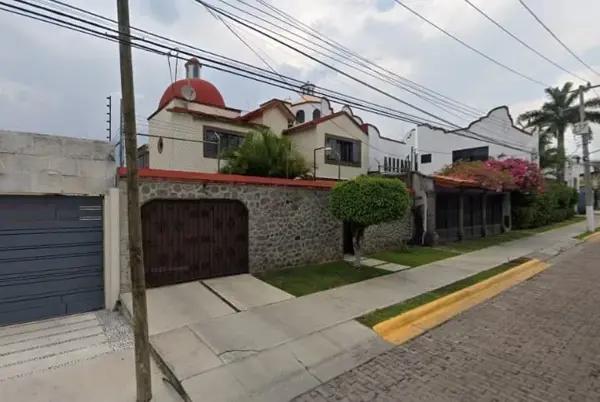 ???? RESIDENCIA EN BURGOS CUERNAVACA CON AMPLIO JARDÍN Y ALTA PLUSVALÍA | OPORTUNIDAD DE INVERSIÓN