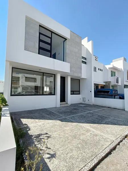 CASA EN VENTA (RECÁMARA EN PLANTA BAJA) EN EL MIRADOR - EL MARQUÉS, QUERÉTARO