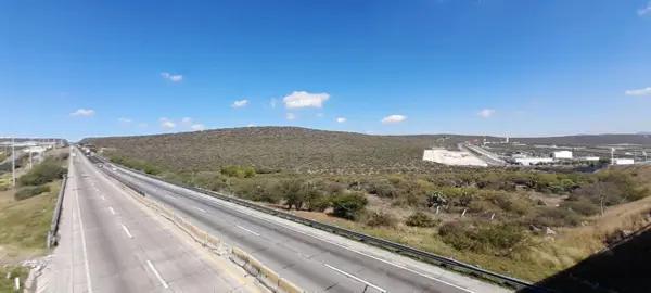 TERRENO HABITACIONAL  EN VENTA EN LA ZONA DE ZIBATA, QUERÉTARO